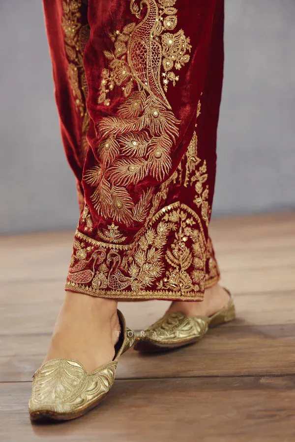 SINDOORI YOSHITA PHIRAN SET