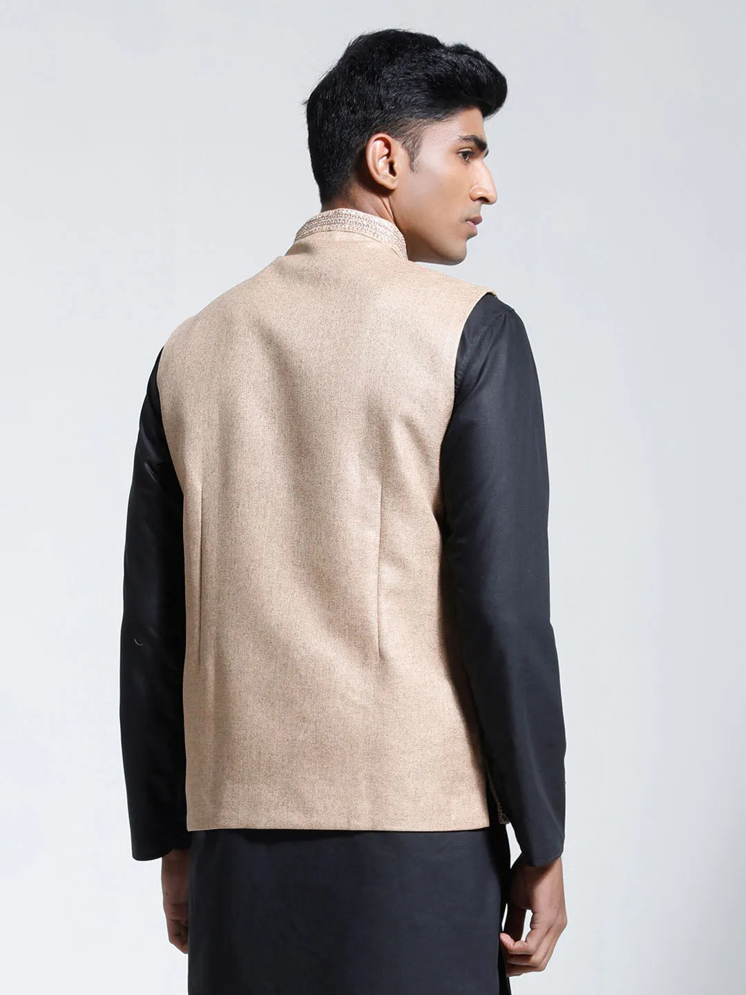 VASTRAMAY Men's Beige Jute Nehru Jacket