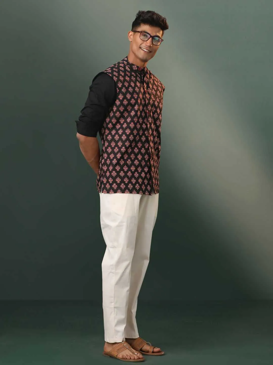 VASTRAMAY Men's Black Floral Printed Cotton Nehru Jacket